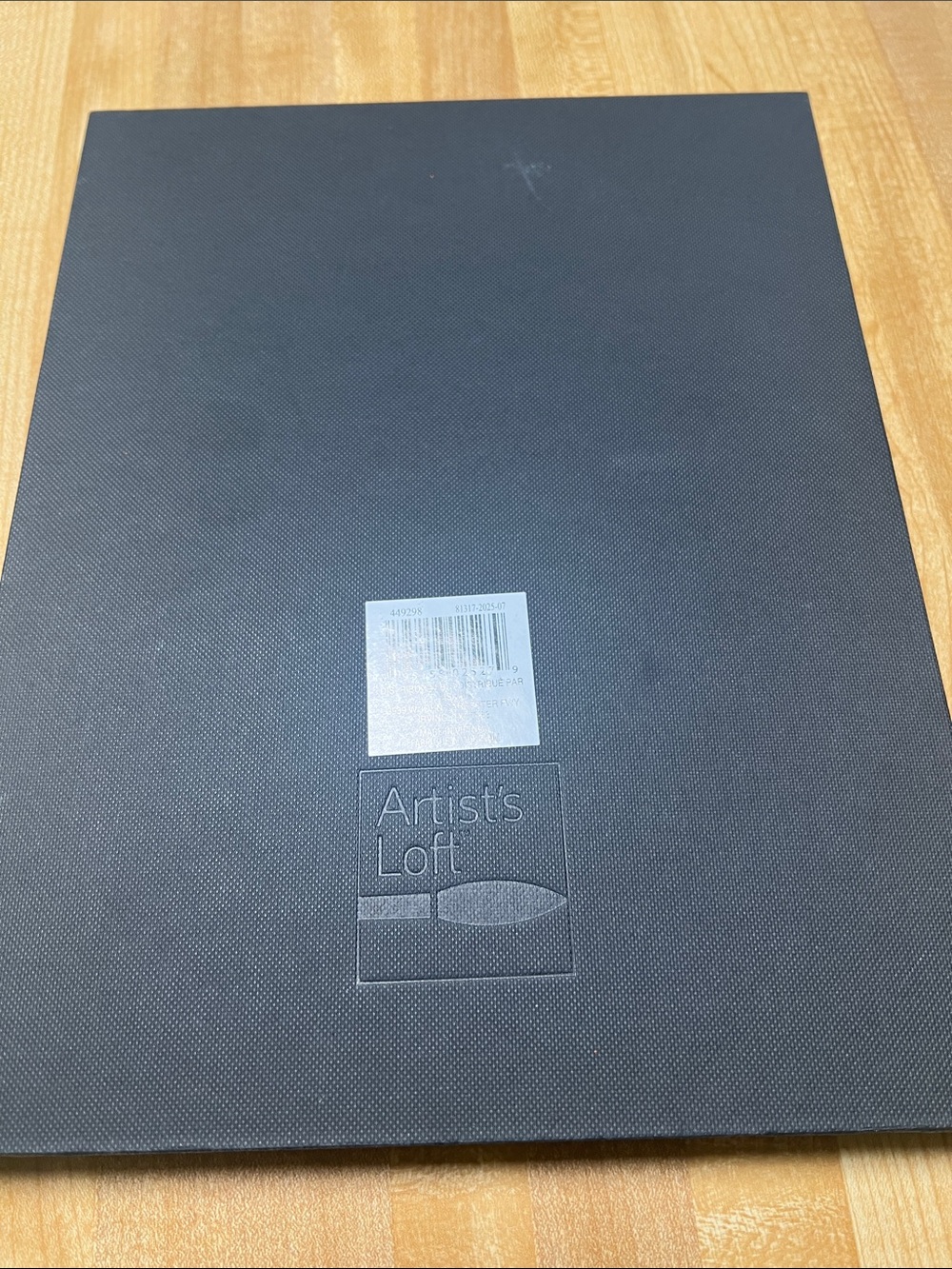#2790**Artist's Loft Black Sketchbook - 8.5 x 11 - Picture 3 of 17